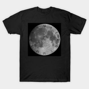 Full moon on black sky background T-Shirt